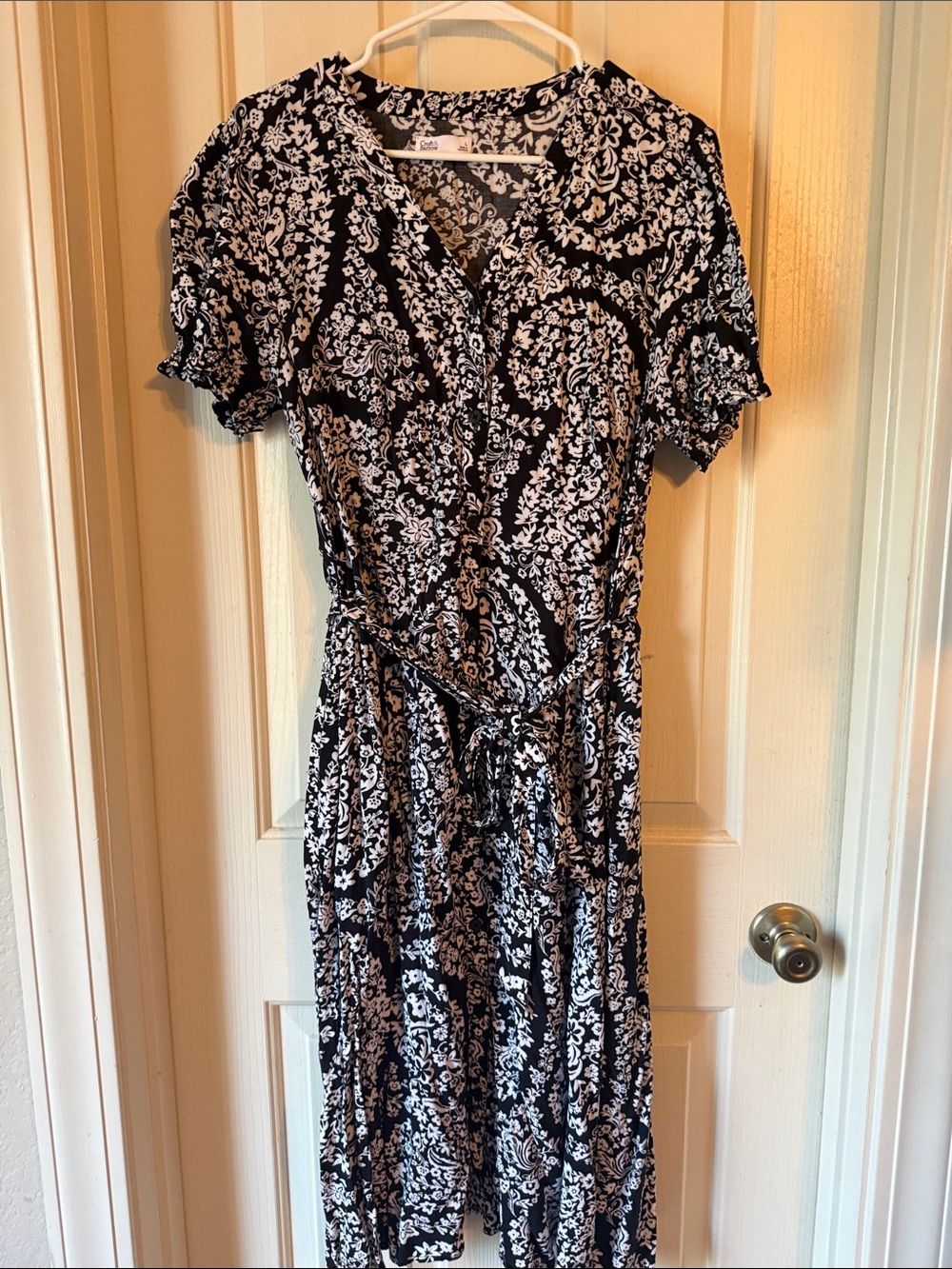 croft & barrow Black and White Floral Wrap Maxi Dress